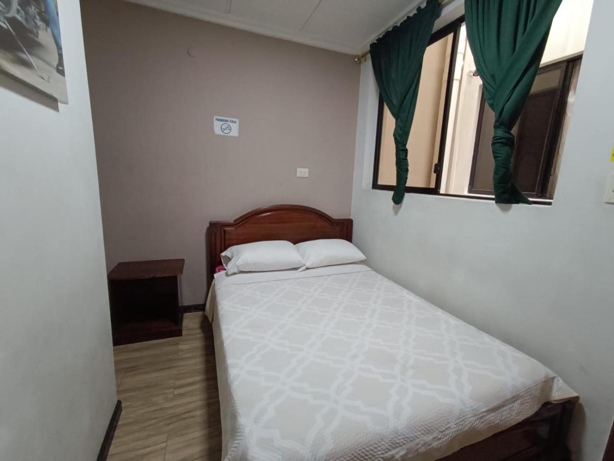 Hostal Alborada Cuenca Eksteriør bilde